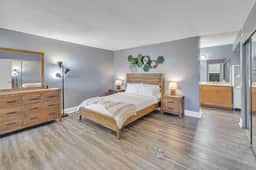 Spacious Point Loma 2BR w/ Ocean Views + Parking
