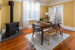 Central District House – Deck, Yard, Walk to Eats