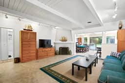 Quiet Menlo Park Home Near Stanford and Tech Hubs