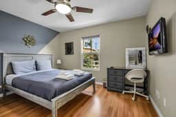 Bay Park 3BR Home w/ Hot Tub Short Drive to Beach