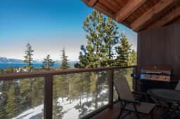 Rare Heavenly 2BR*Lake Views*Shuttle Access*Dog OK