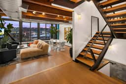 Modern Townhome Private Rooftop Lake Union Views