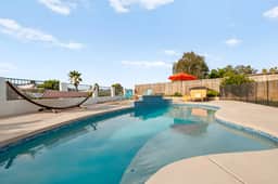 Southwest Oasis Pool, Fire Pit, Views & Family Fun