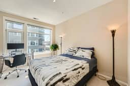 Waterfront 2BR Great Wheel View Walk to Pike Place