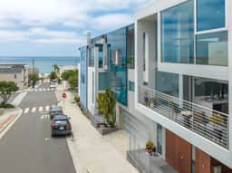 Luxury Townhome Steps from the Sand