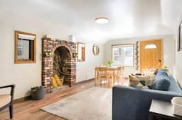 Charming Kings Beach Cabin, Hot Tub, Walk to Lake