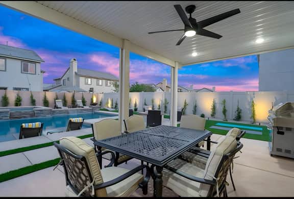 6BR Oasis Pool Spa Bocce Ball Mini Golf Game Room