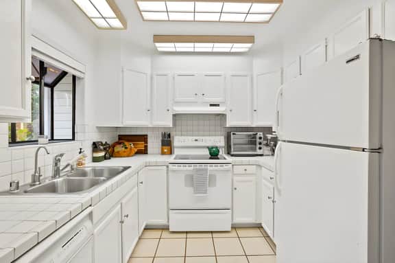 Quiet Menlo Park Home Near Stanford and Tech Hubs
