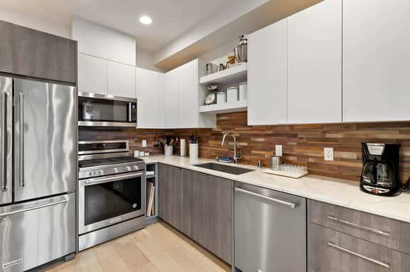 Modern Ravenna Townhouse – Walk to UW & Trails