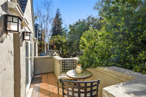 Charming Palo Alto Tudor Near Stanford & DT