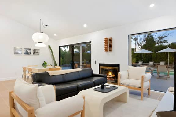 Palm Springs Paradise with Spa and Fire Pit