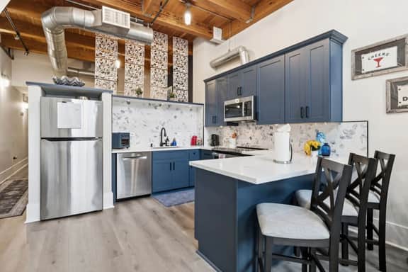 Stylish Santana Row 2BR Loft Walk to Shop & Dining