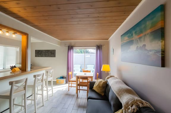1-Block to Beach! Cozy Ocean Beach Cottage Getaway