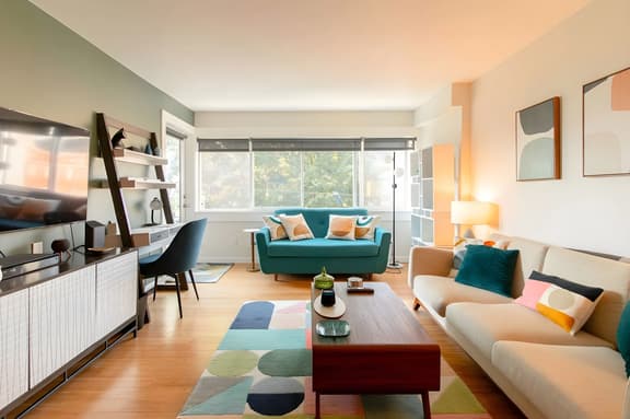 Bright Condo w/ City Views in Prime Location