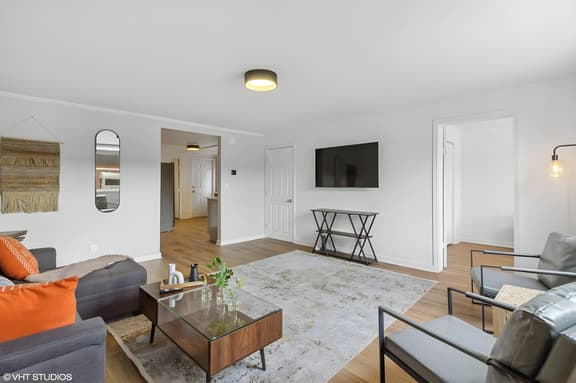 Bright Ottawa Home for Groups and Families