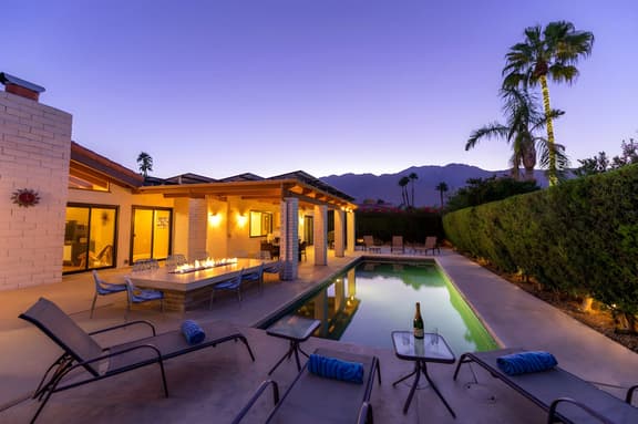 5 Bed Araby Estate Views, Pool, Game Rm, EV Charger