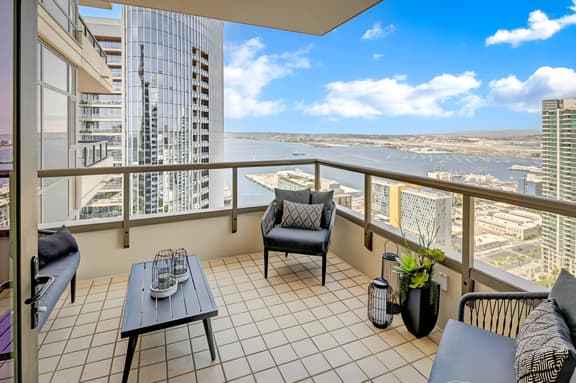 Upscale 2BR Condo with Bay Views, Pool, & Rooftop Deck