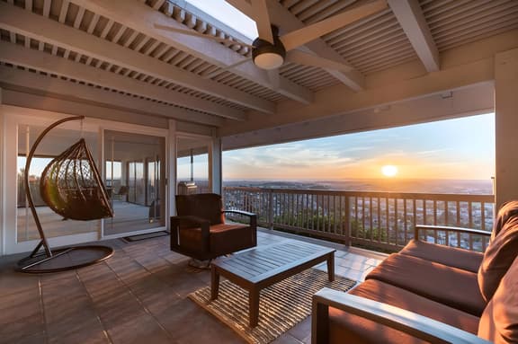 View-Filled 6BR with Saltwater Pool and Space