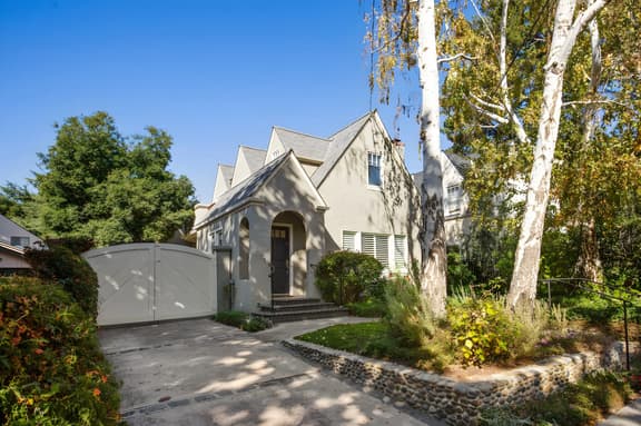 Charming Palo Alto Tudor Near Stanford & DT